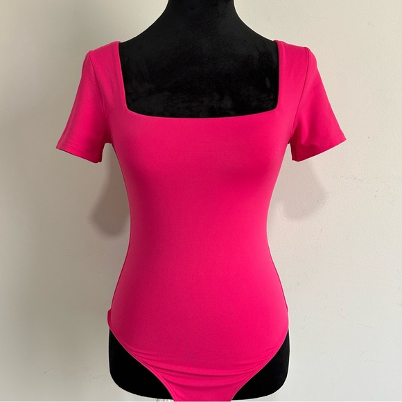 Aritzia Babaton Hot Pink Original Contour Squareneck Bodysuit - Picture 3 of 7